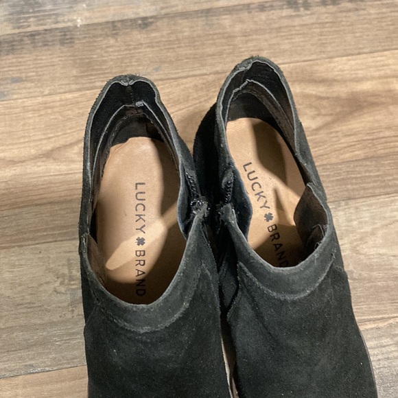 VGUC Black Suede Lucky Brand Zoila wedge bootie suede boots Size 5M - Picture 3 of 8